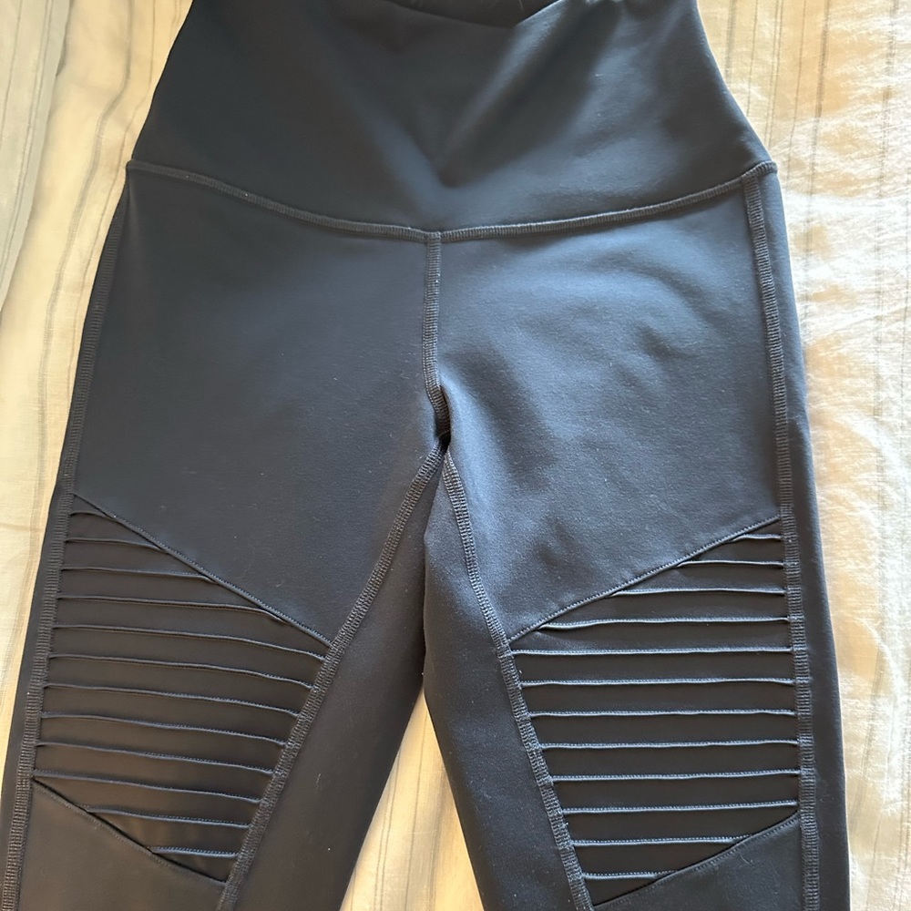 Alo yoga set; criss-cross back and moto legging; blue steel size XS